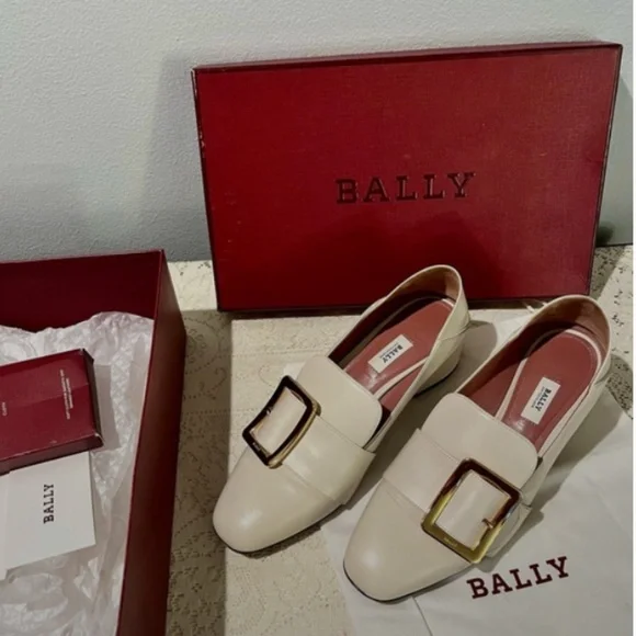 Bally “Janelle” loafers 2019. Elegant bone color. - Picture 2 of 7